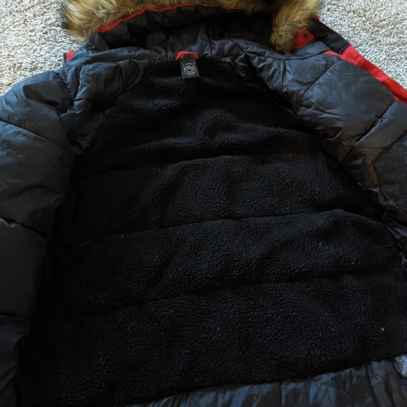 StormTech Explorer Parka - Picture 10 of 11